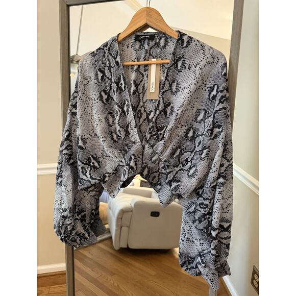 Do + Be Snake Print Crop Blouse Long Sleeve Top M - Picture 2 of 5